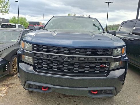 Used 2019 Chevrolet Silverado 1500 Custom Trail Boss w/ Custom Convenience Package AWD/4WD image 2