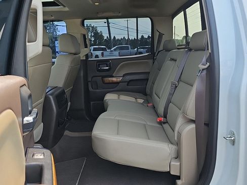 Used 2019 GMC Sierra 2500 SLT w/ Duramax Plus Package AWD/4WD image 27