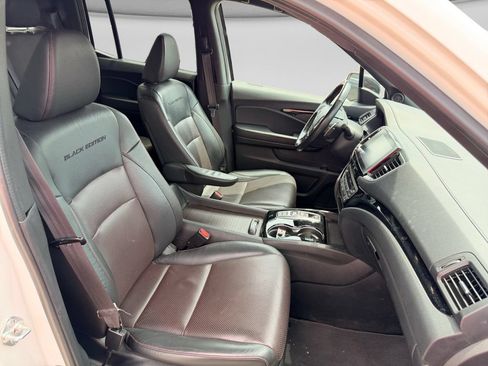 Used 2023 Honda Ridgeline Black Edition image 28
