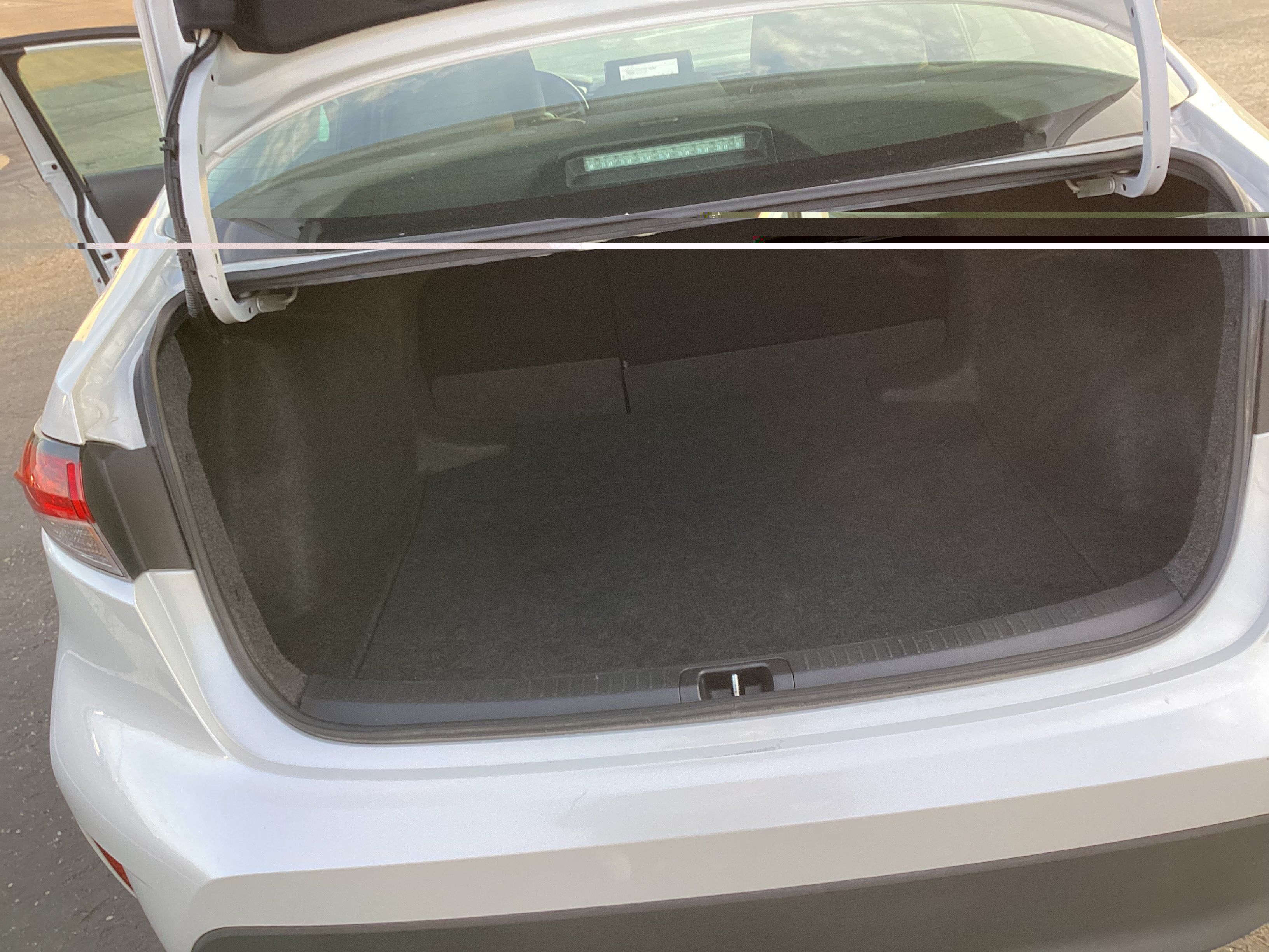 Certified 2025 Toyota Corolla LE FWD image 24