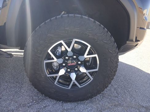 Used 2023 GMC Canyon AT4X image 14