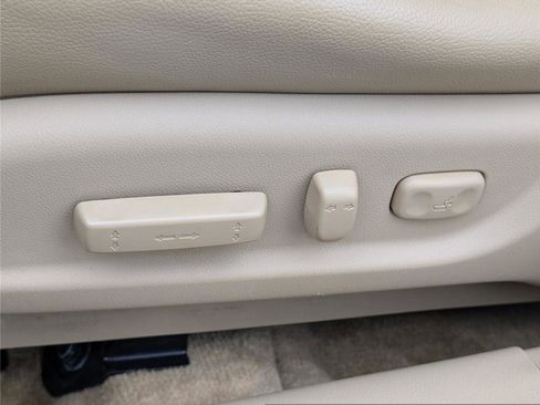 Used 2012 Honda Accord EX-L image 19