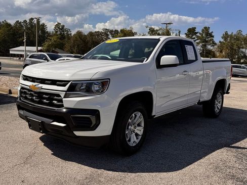 Used 2022 Chevrolet Colorado LT w/ Fleet Safety Package RWD image 3
