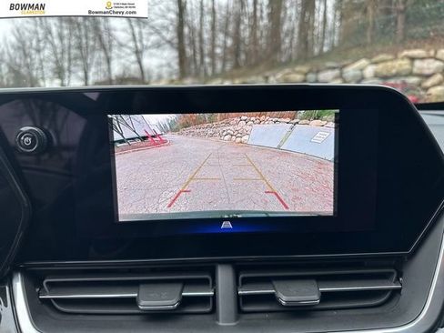 Used 2024 Chevrolet Trax ACTIV w/ Sunroof Package image 21