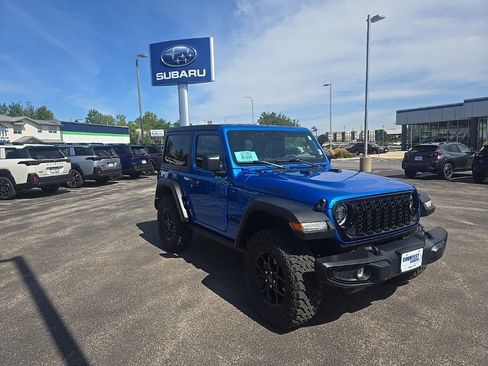 Used 2025 Jeep Wrangler Sport AWD/4WD image 2