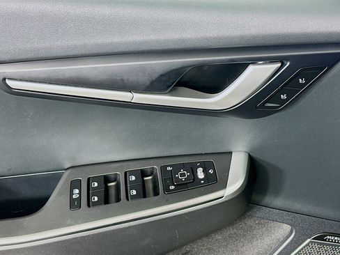 Used 2022 Kia EV6 Wind image 15