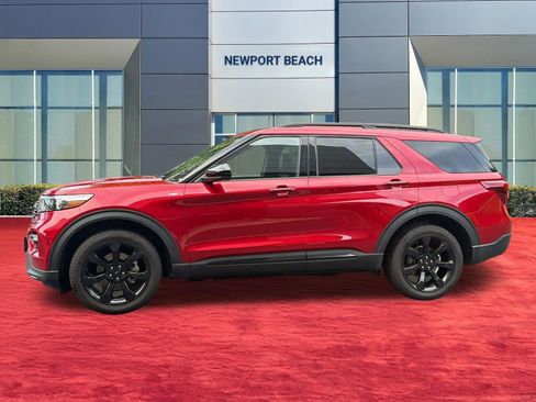 Used 2023 Ford Explorer ST-Line w/ Class IV Trailer Tow Package AWD/4WD image 2