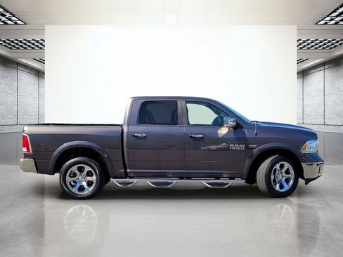 Used 2015 RAM 1500 Laramie w/ Convenience Group AWD/4WD image 7