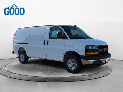 New 2025 Chevrolet Express 3500 w/ Driver Convenience Package RWD image 7