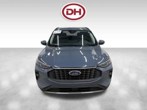 Used 2025 Ford Escape Platinum AWD/4WD image 9