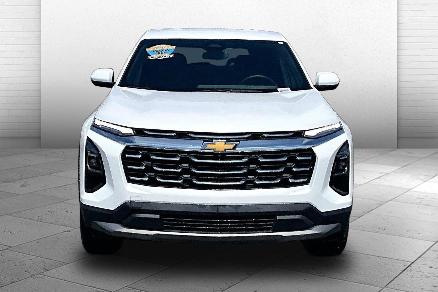 Used 2026 Chevrolet Equinox LT FWD image 2