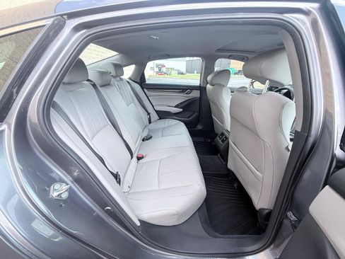 Used 2018 Honda Accord EX-L image 11