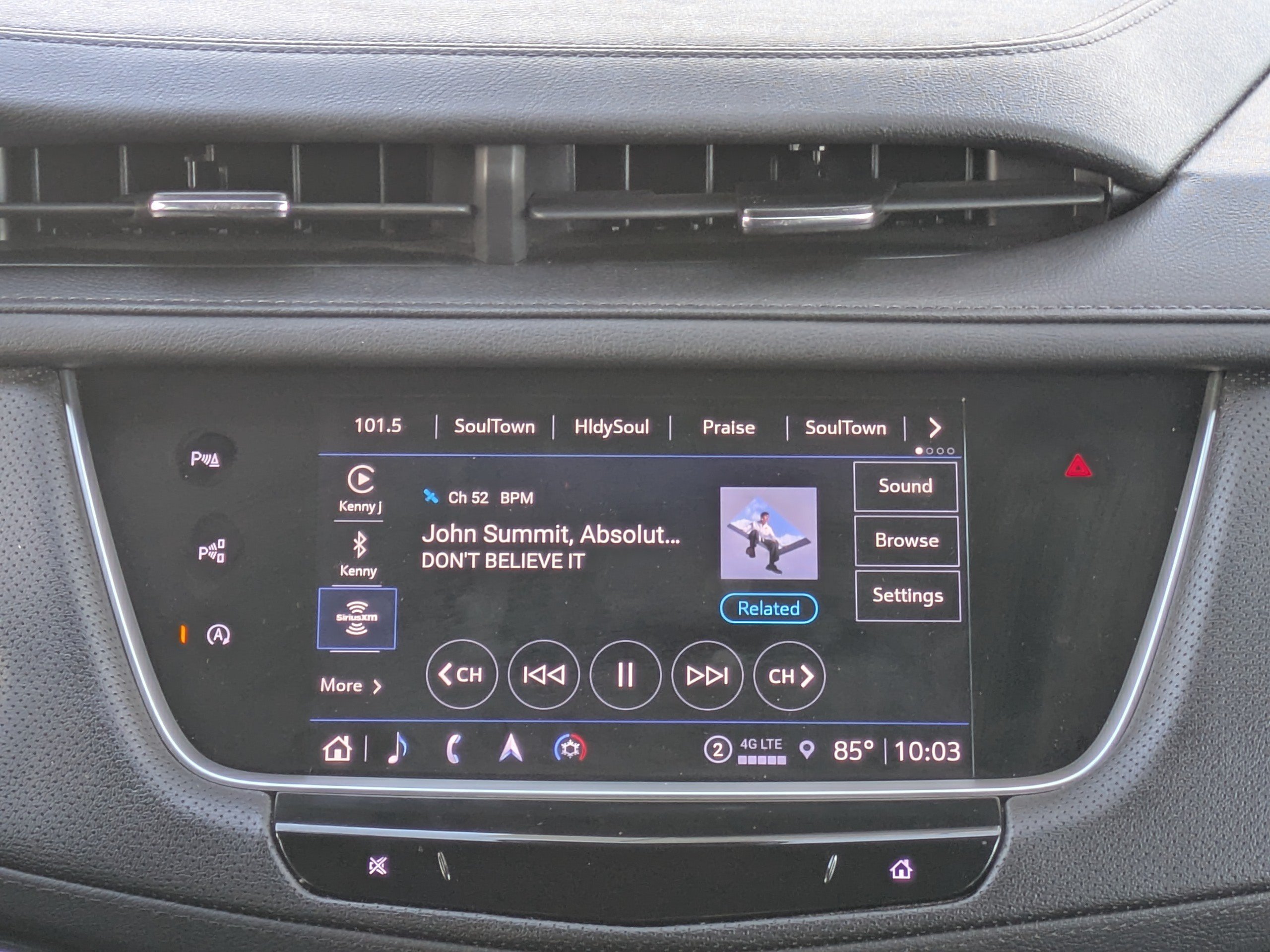 Used 2022 Cadillac XT5 Premium Luxury FWD image 18