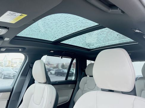 New 2026 Volvo XC90 B6 Ultra image 23