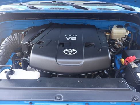Used 2007 Toyota FJ Cruiser 4WD image 12