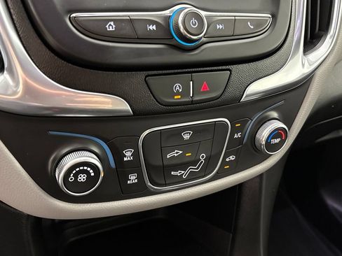 Used 2022 Chevrolet Equinox LT FWD image 33
