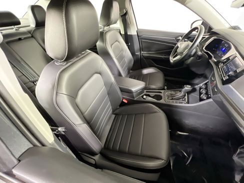 Used 2022 Volkswagen Jetta SE image 26