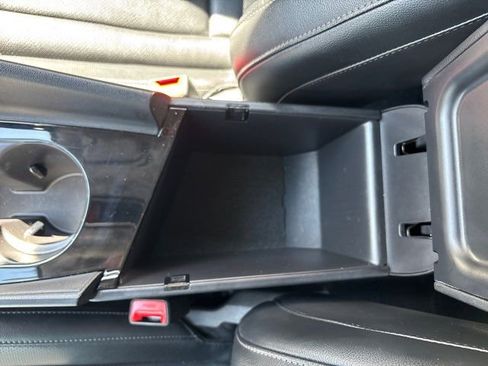 Used 2024 Hyundai Elantra Limited image 34