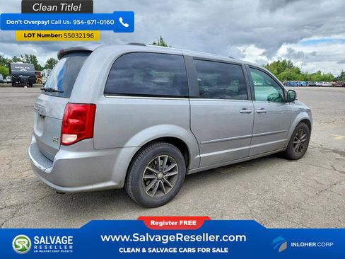 Used 2017 Dodge Grand Caravan SXT FWD image 4