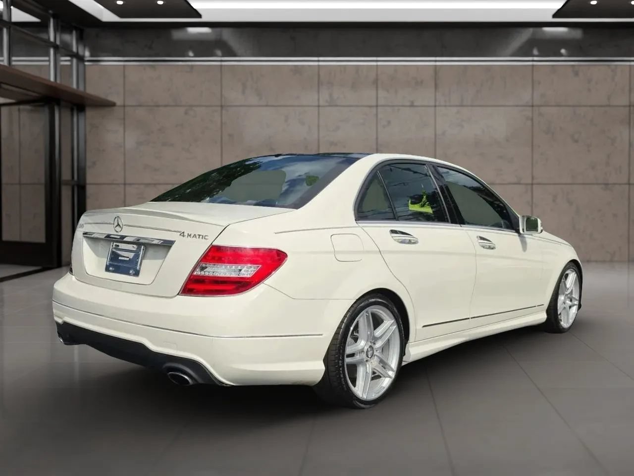 Used 2012 Mercedes-Benz C 300 4MATIC Sedan image 4