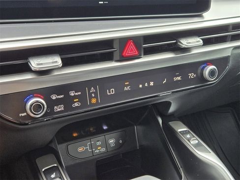 New 2026 Kia Sorento S image 16