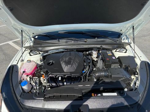 Used 2025 Kia K5 LXS image 34