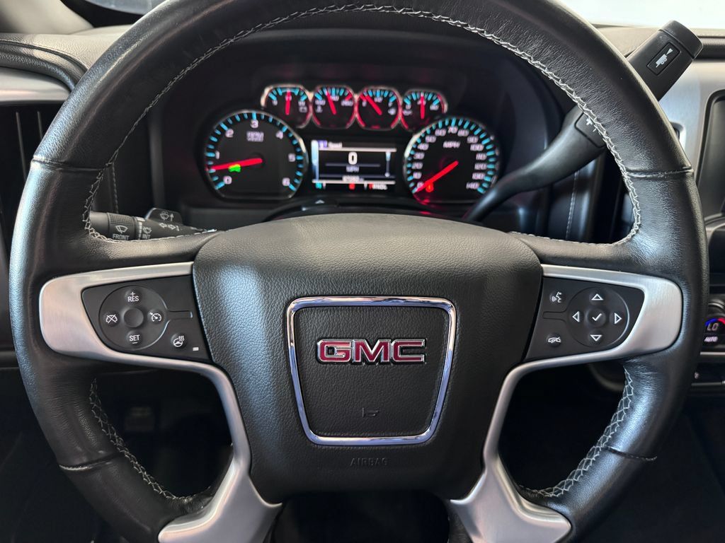 Used 2018 GMC Sierra 1500 SLT w/ SLT Preferred Package AWD/4WD image 14