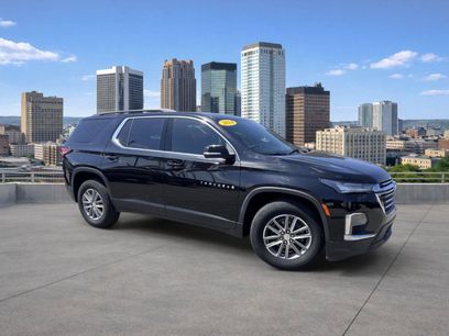 Used 2024 Chevrolet Traverse LT