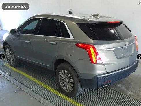 Used 2017 Cadillac XT5 Luxury w/ Driver Awareness Package FWD image 3