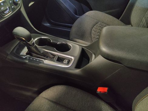 Used 2022 Chevrolet Equinox LT FWD image 26
