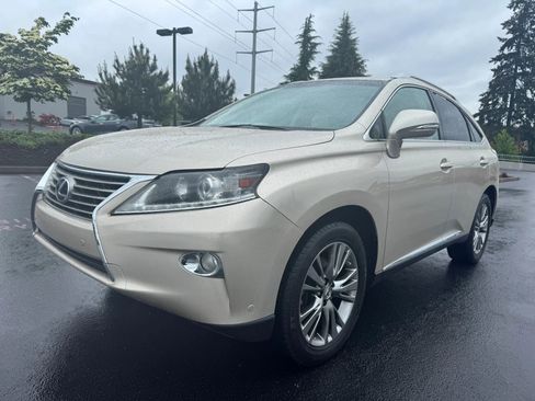 Used 2013 Lexus RX 450h AWD w/ Navigation Pkg image 4