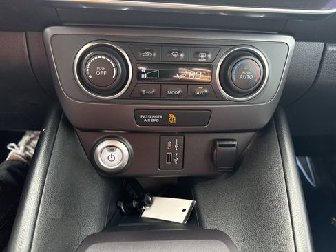 Used 2023 Nissan Leaf S image 28