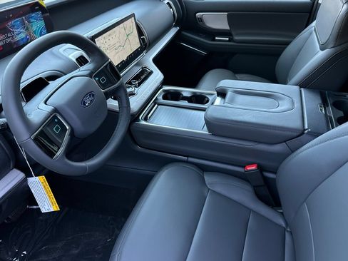 New 2026 Ford Expedition Max Active RWD image 9