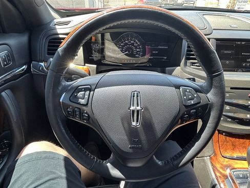 Used 2014 Lincoln MKS w/ Equipment Group 101A FWD image 18