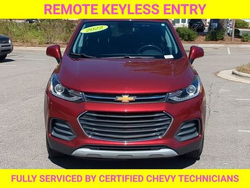 Used 2022 Chevrolet Trax LT w/ Driver Confidence Package AWD/4WD image 14