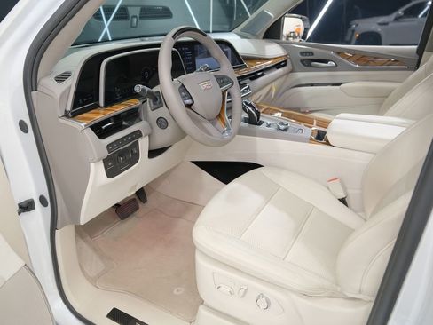 Used 2024 Cadillac Escalade Sport Platinum w/ LPO, ONYX Package image 68