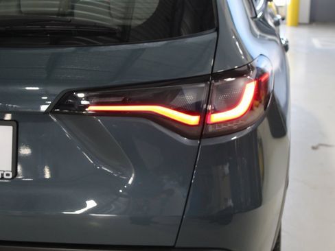 Certified 2023 Honda HR-V LX image 38