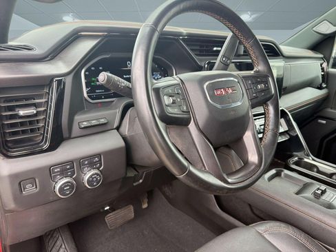 Used 2024 GMC Sierra 2500 AT4 w/ AT4 Premium Plus Package AWD/4WD image 4