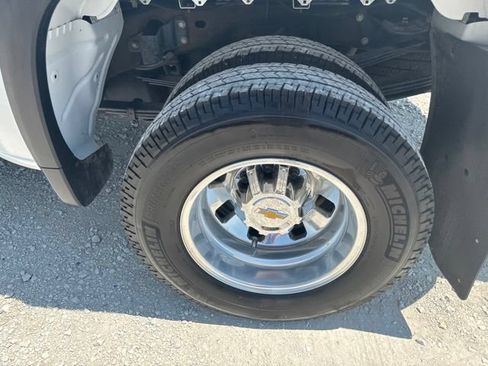 Used 2026 Chevrolet Silverado 3500 LT w/ Safety Package AWD/4WD image 17