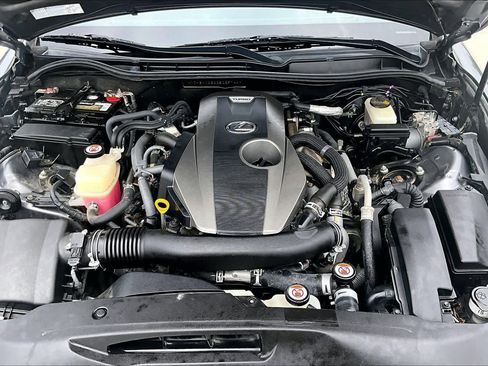 Used 2016 Lexus IS 200t w/ F Sport Package RWD image 27