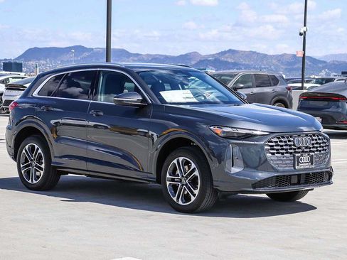 New 2026 Audi Q5 Premium AWD/4WD image 3