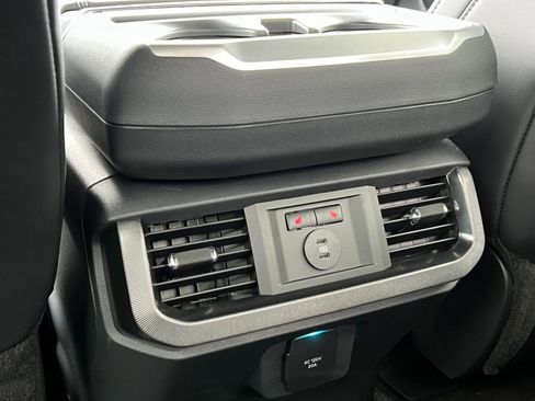 New 2025 Ford F150 Platinum image 35