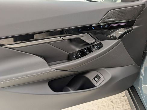 New 2026 BMW 530i w/ Premium Package RWD image 14