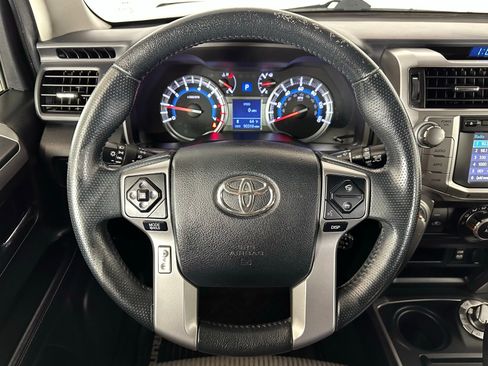 Used 2016 Toyota 4Runner SR5 image 9