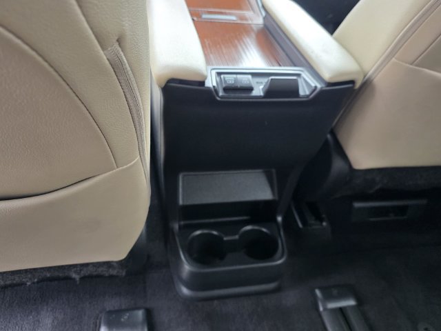 Certified 2023 Toyota Sienna XLE FWD image 12