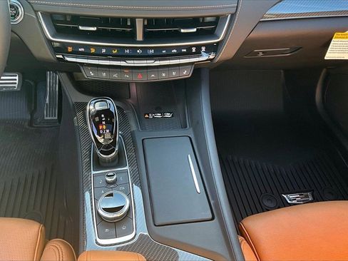 Certified 2025 Cadillac CT5 V w/ Platinum Package image 15