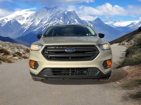 Used 2018 Ford Escape S image 8