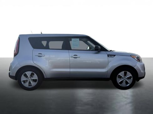 Used 2016 Kia Soul image 9