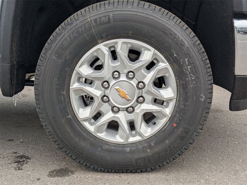 New 2026 Chevrolet Silverado 3500 LT image 40