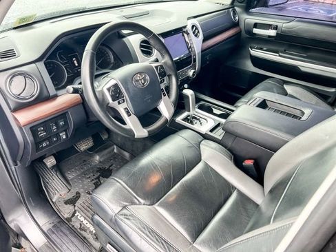 Used 2020 Toyota Tundra Limited w/ Limited Premium Package AWD/4WD image 15